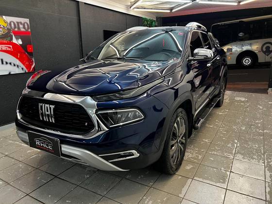 FIAT TORO 2.0 16V TURBO DIESEL RANCH 4WD AT9 FIAT TORO 2.0 16V TURBO DIESEL RANCH 4WD AT9